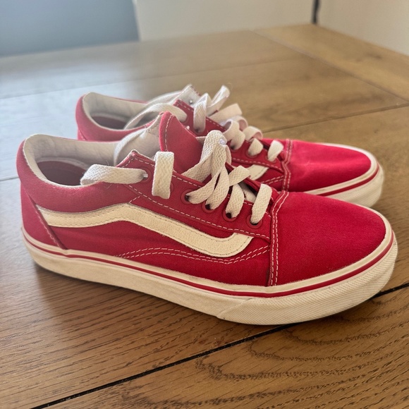 Boys Vans Lowtop Size 3.5 - Picture 1 of 1